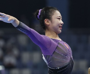 日本职棒：东北乐天金鹫前田健太宣布，其 18 号球衣将作为球队的“临时领袖号”